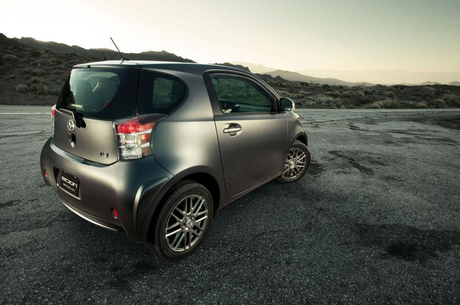  Scion iQ 2012 года  (фото 90 из 128)